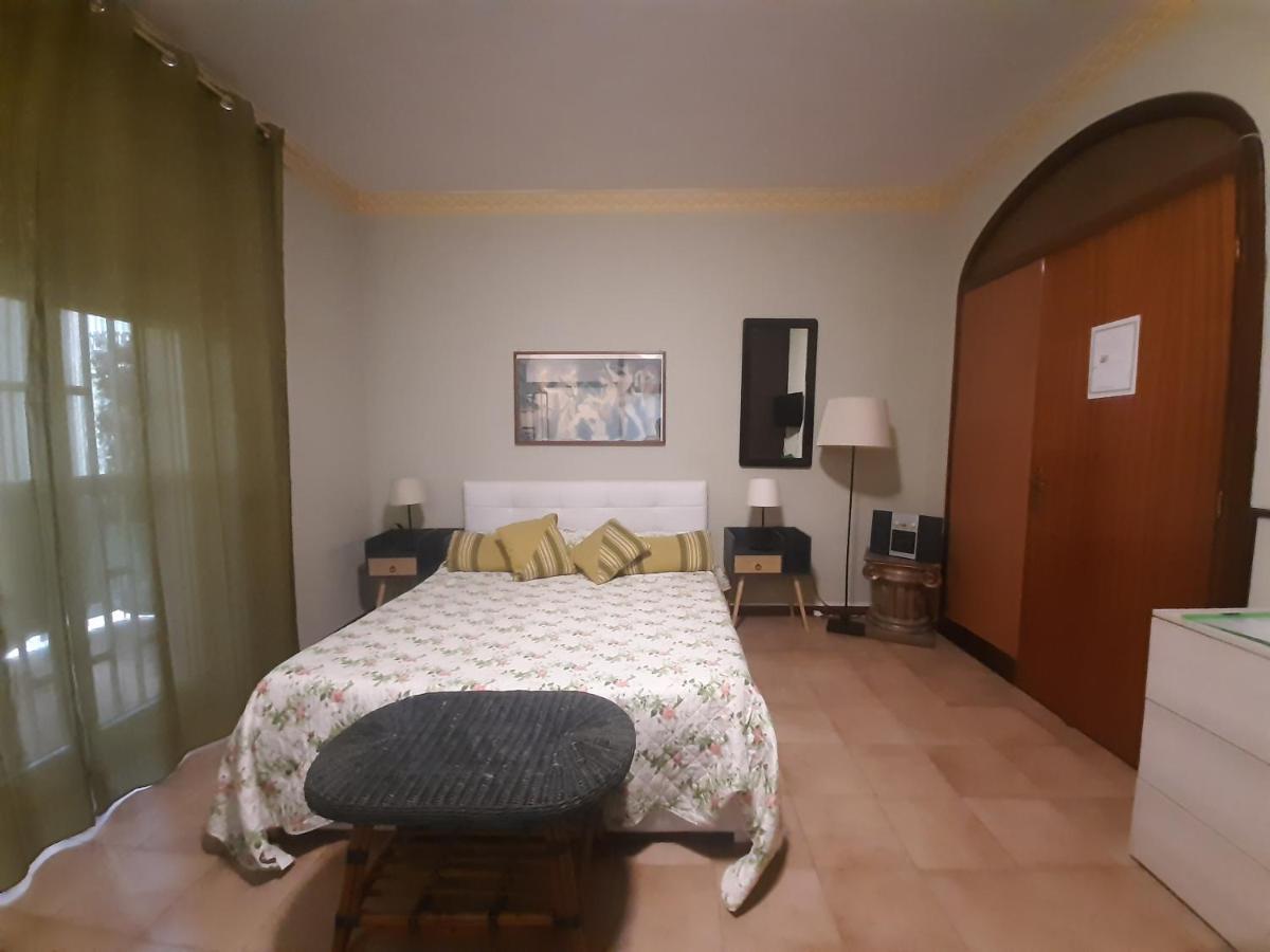 Bed and Breakfast San Nicolo House Aci Catena Exterior foto