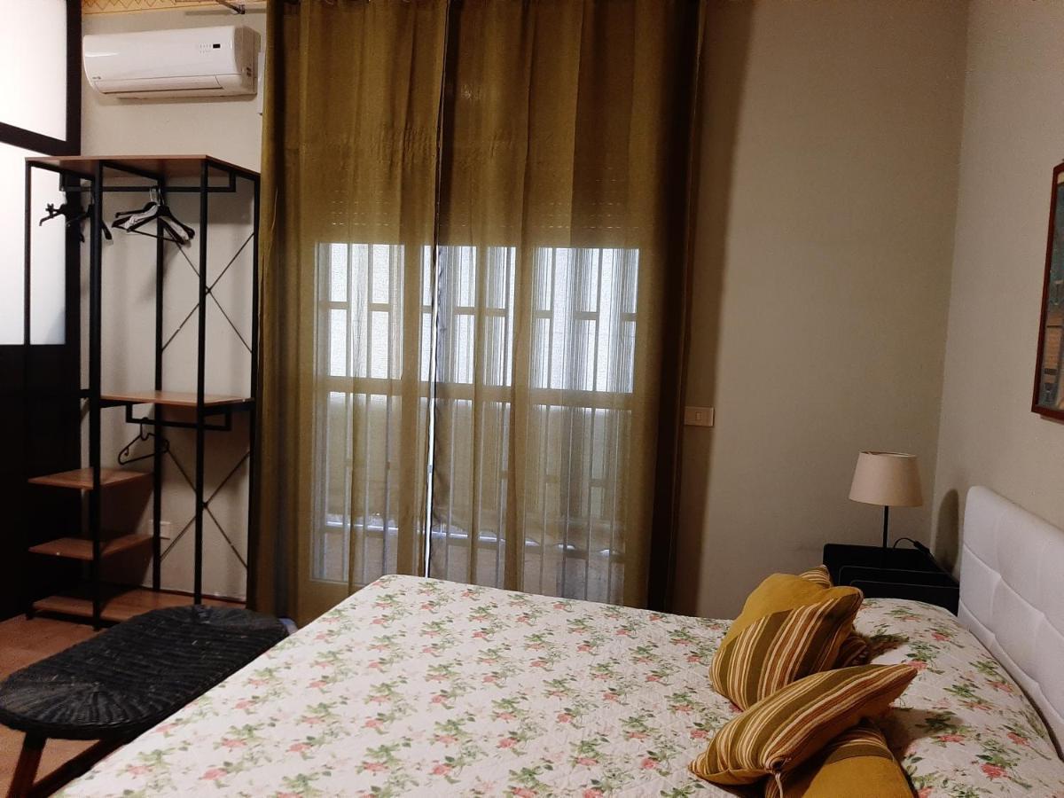 Bed and Breakfast San Nicolo House Aci Catena Exterior foto