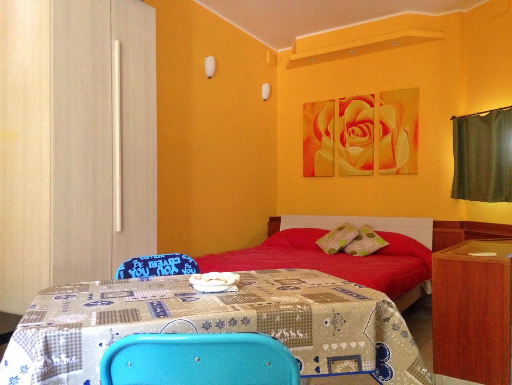 Bed and Breakfast San Nicolo House Aci Catena Exterior foto