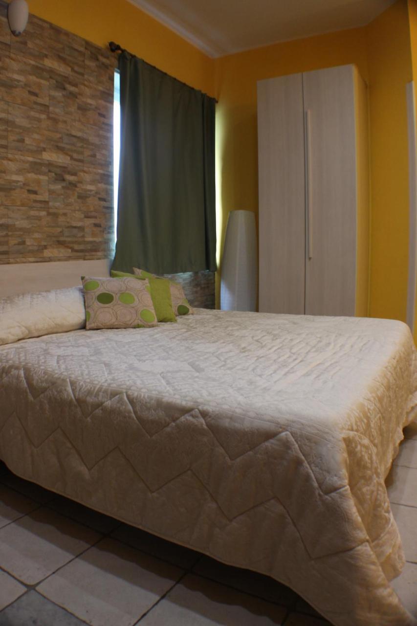Bed and Breakfast San Nicolo House Aci Catena Exterior foto