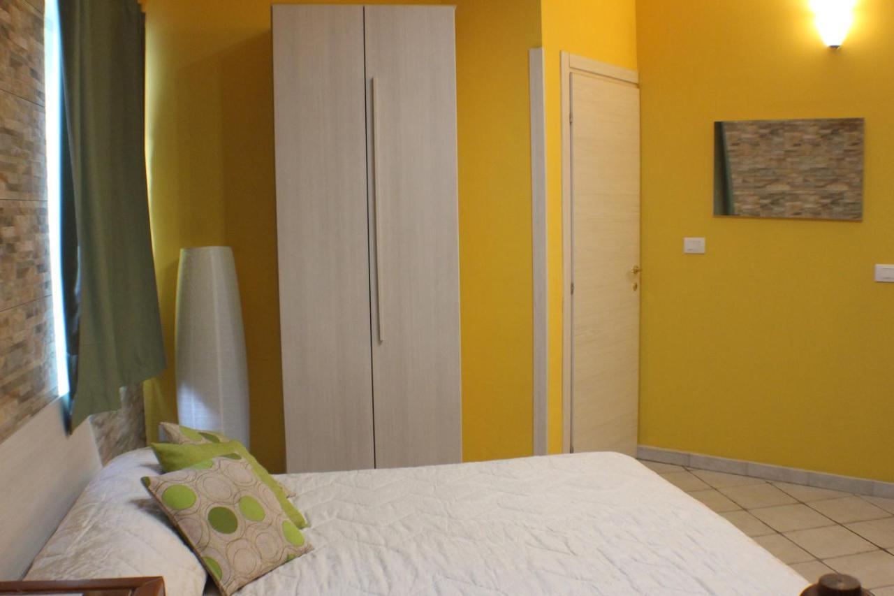 Bed and Breakfast San Nicolo House Aci Catena Exterior foto
